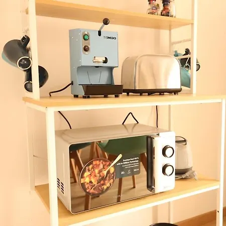Cozy Coastal Gateway Apartment